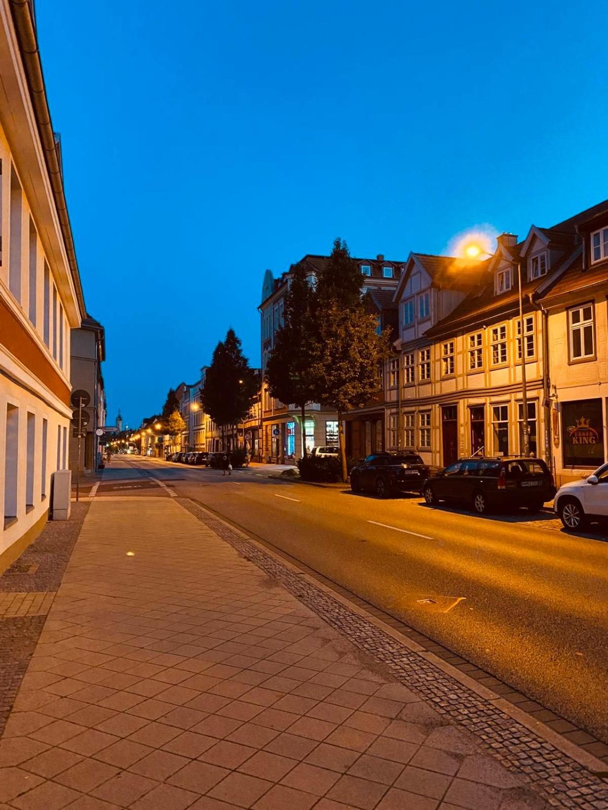 City-Apartment Mit Parkplatz & Fahrradraum! Nur 300M Zum Stadthafen Schwerin (Mecklenburg-Vorpommern) Exterior foto